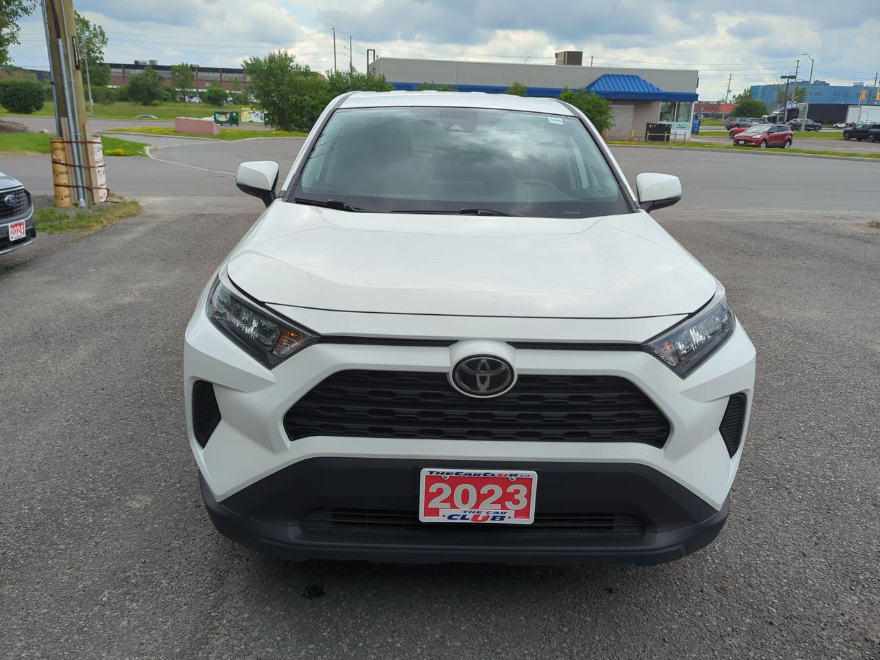 2023 Toyota RAV4 LE