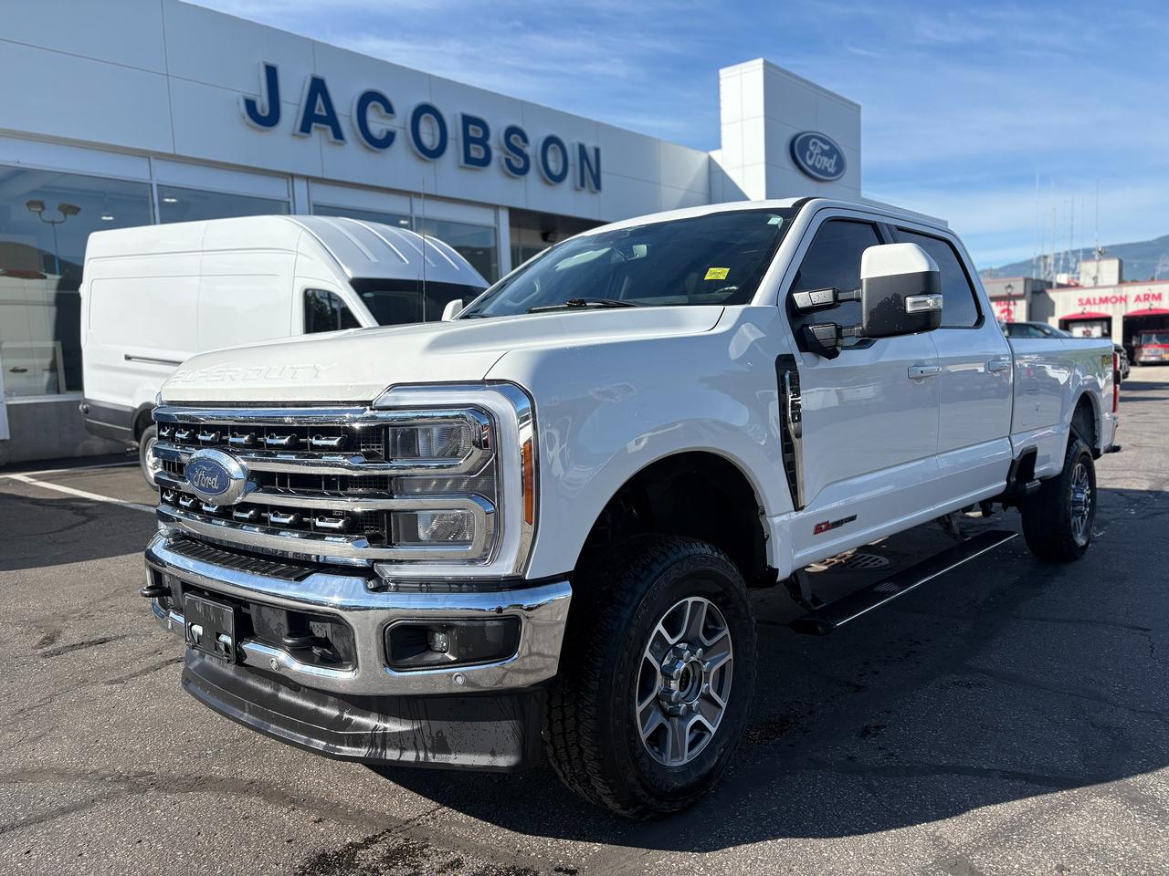 2023 Ford F-350 Super Duty SRW Lariat Photo0