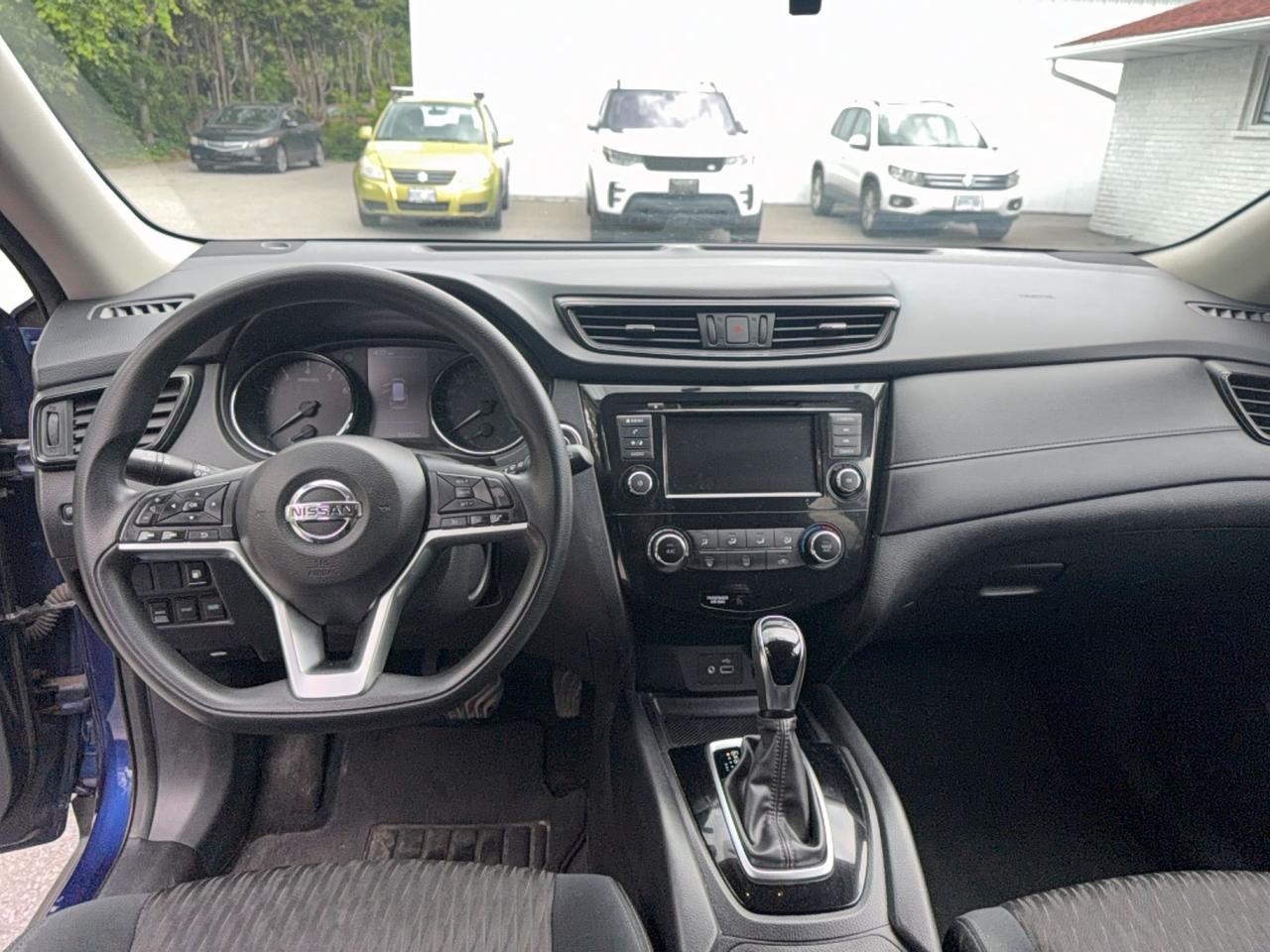 2018 Nissan Rogue SV - AWD - HEATED SEATS - APPLE CARPLAY-ANDROID AUTO Photo