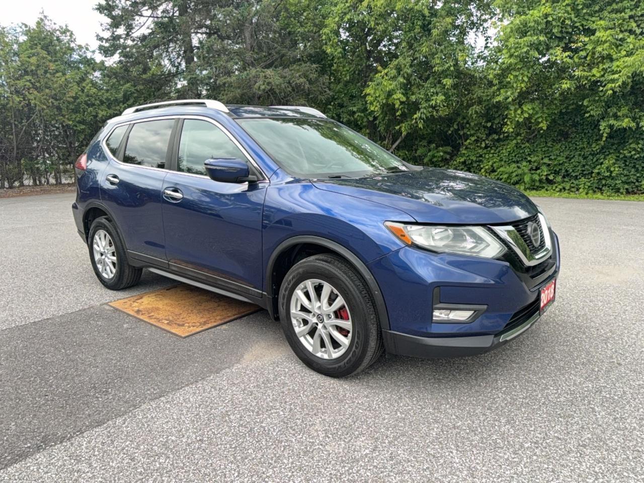 2018 Nissan Rogue SV - AWD - HEATED SEATS - APPLE CARPLAY-ANDROID AUTO Photo