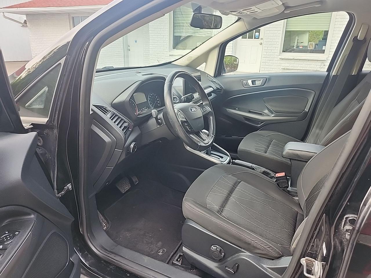 2018 Ford EcoSport SE - AWD- SUNROOF - HEATED SEATS - ALLOYS Photo