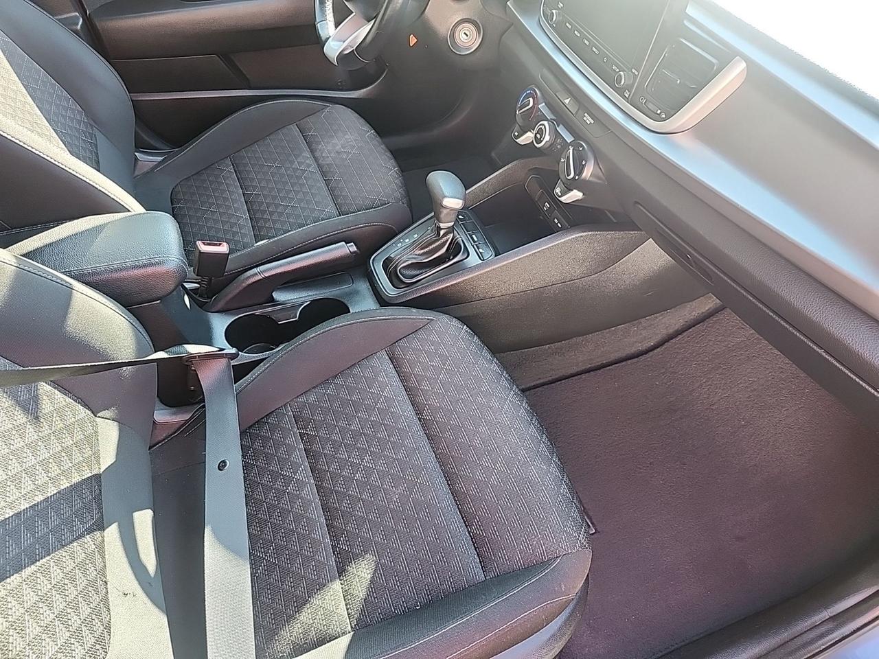 2022 Kia Rio 5 DR LX+ - HEATED SEATS - BLUETOOTH - AUTO - A/C Photo