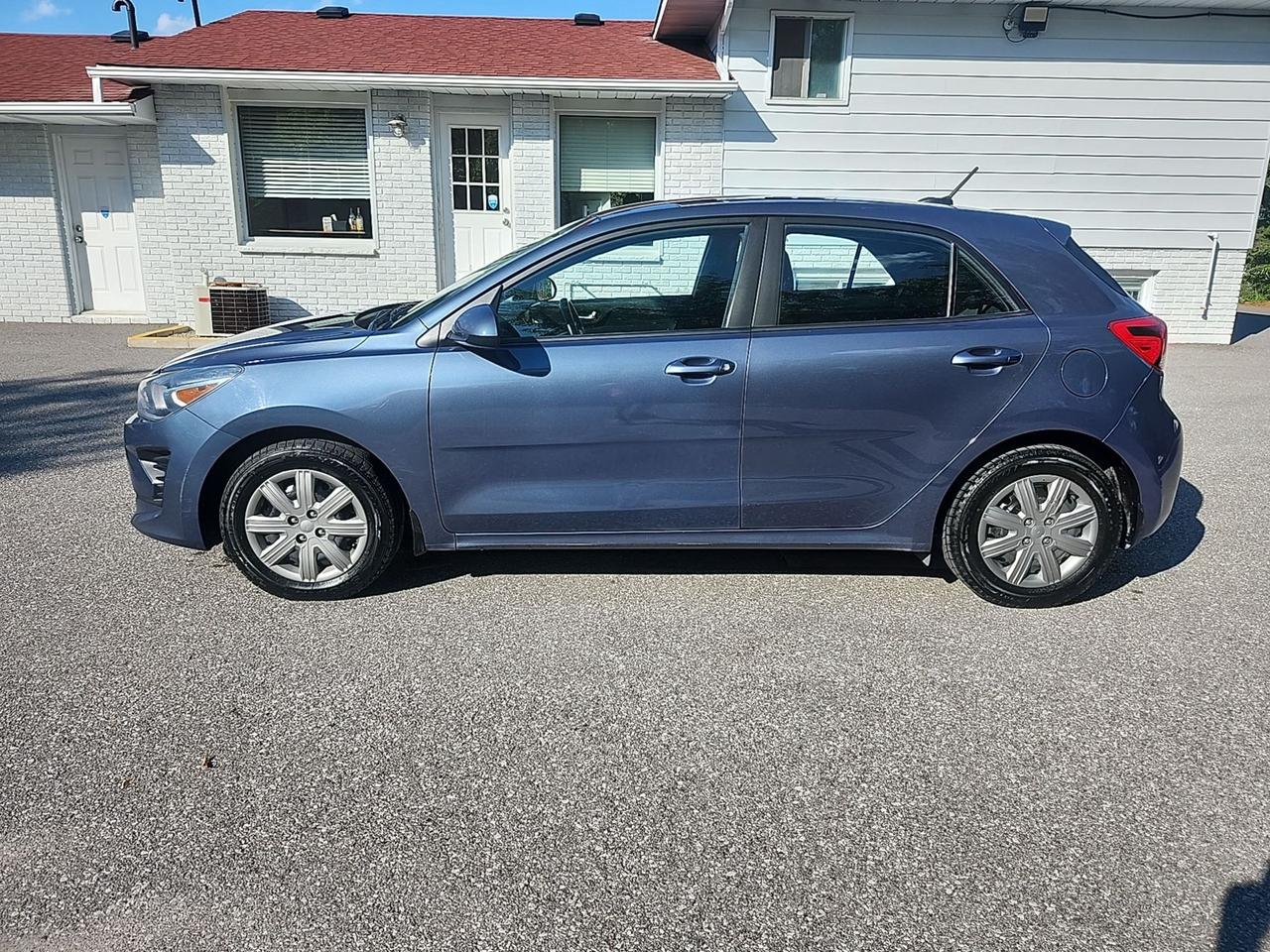 2022 Kia Rio 5 DR LX+ - HEATED SEATS - BLUETOOTH - AUTO - A/C Photo1