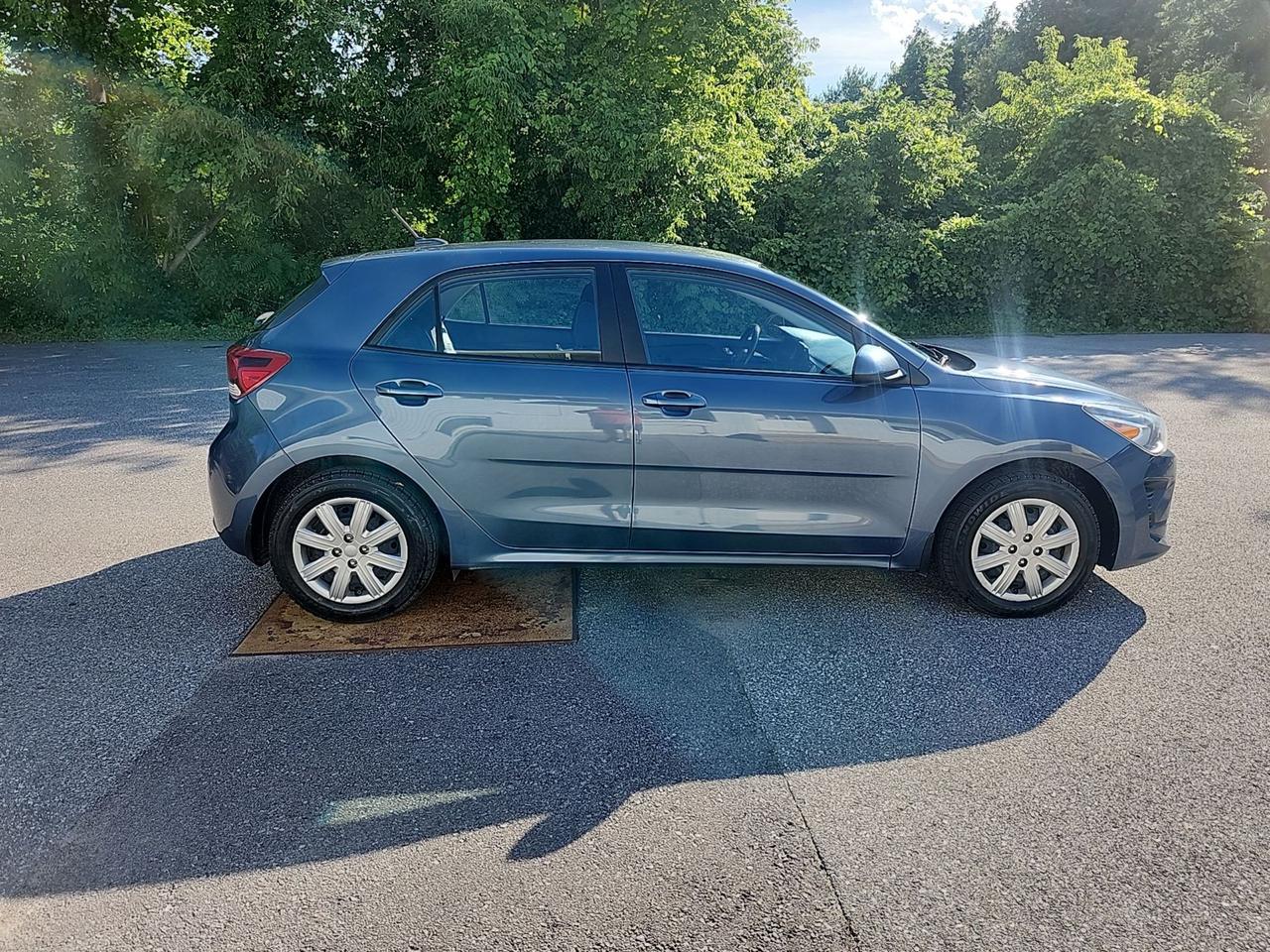 2022 Kia Rio 5 DR LX+ - HEATED SEATS - BLUETOOTH - AUTO - A/C Photo