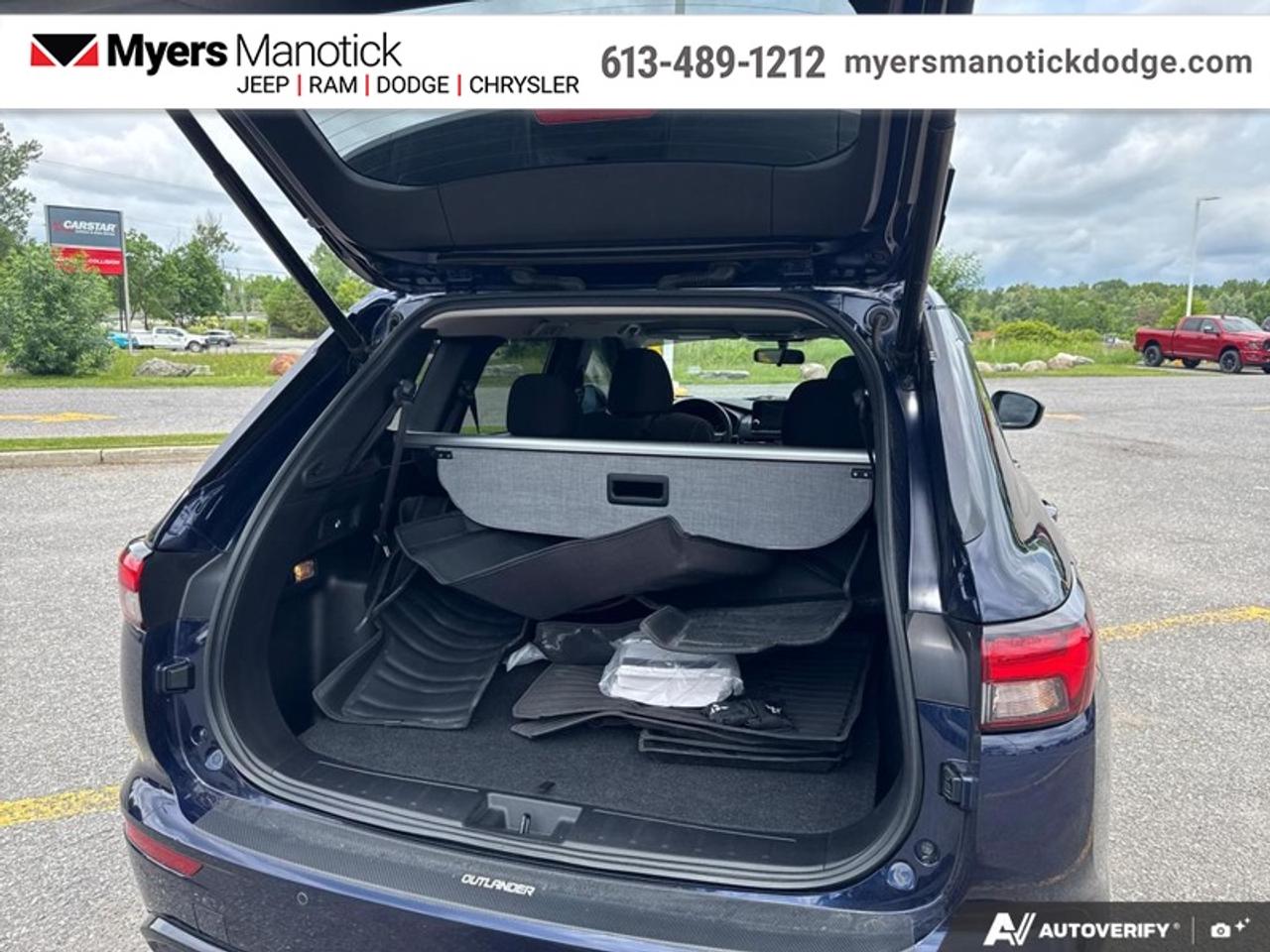 2024 Mitsubishi Outlander SE S-AWC   - Panoramic Sunroof Photo