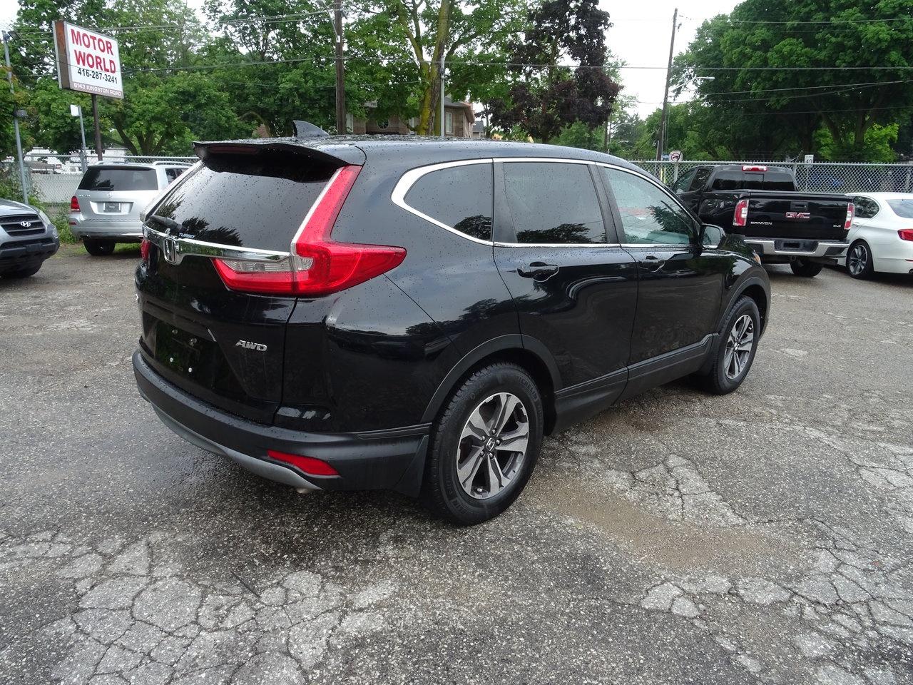 2017 Honda CR-V LX Photo