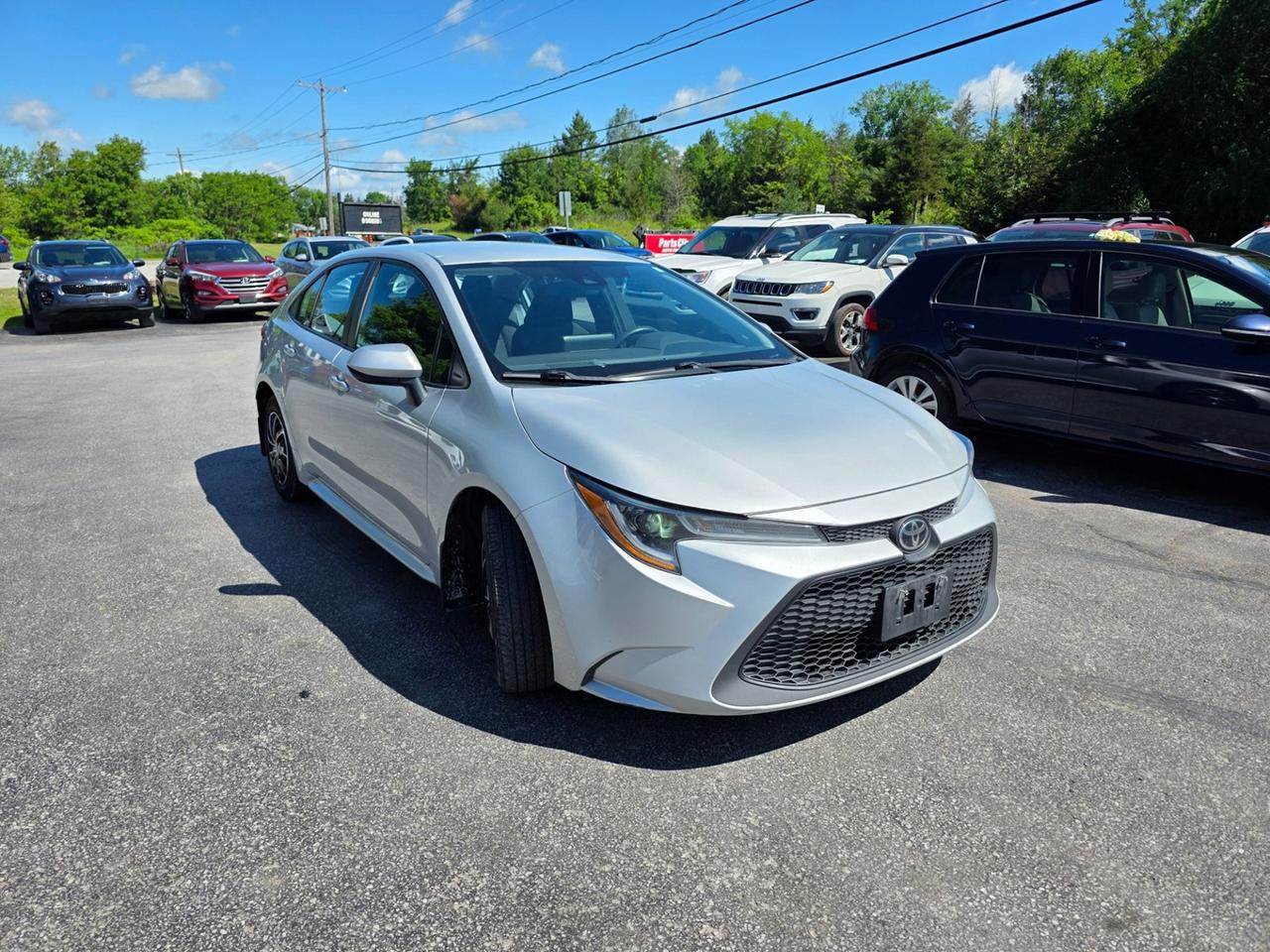 2020 Toyota Corolla LE Photo