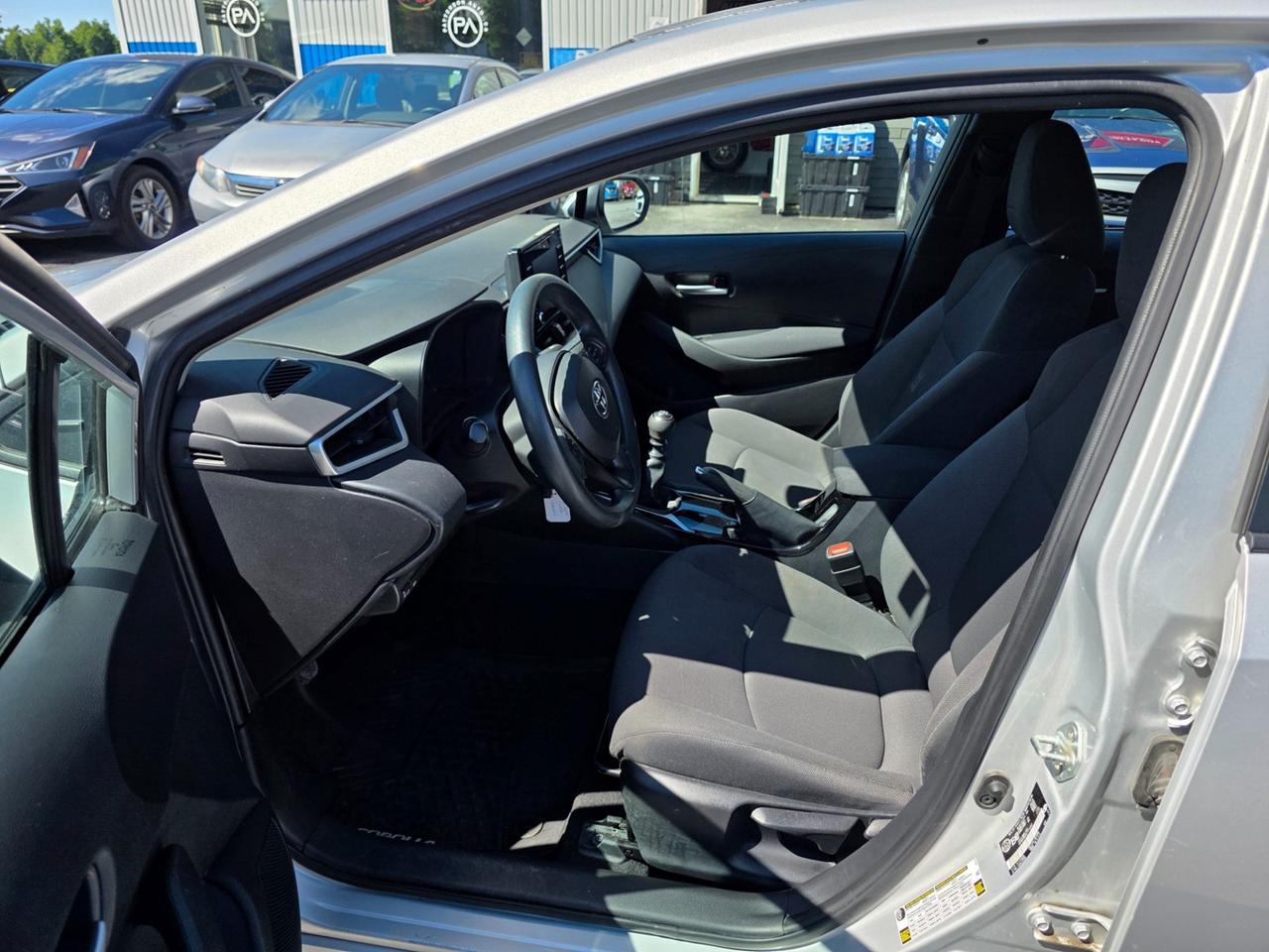 2020 Toyota Corolla LE Photo