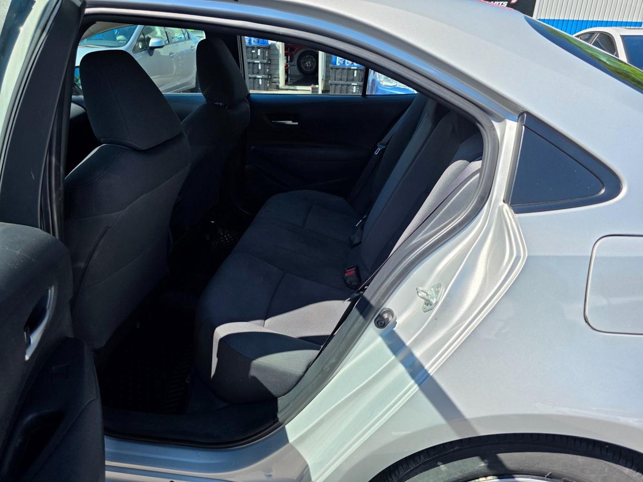 2020 Toyota Corolla LE Photo