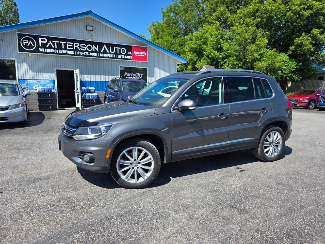 2016 Volkswagen Tiguan S Photo0