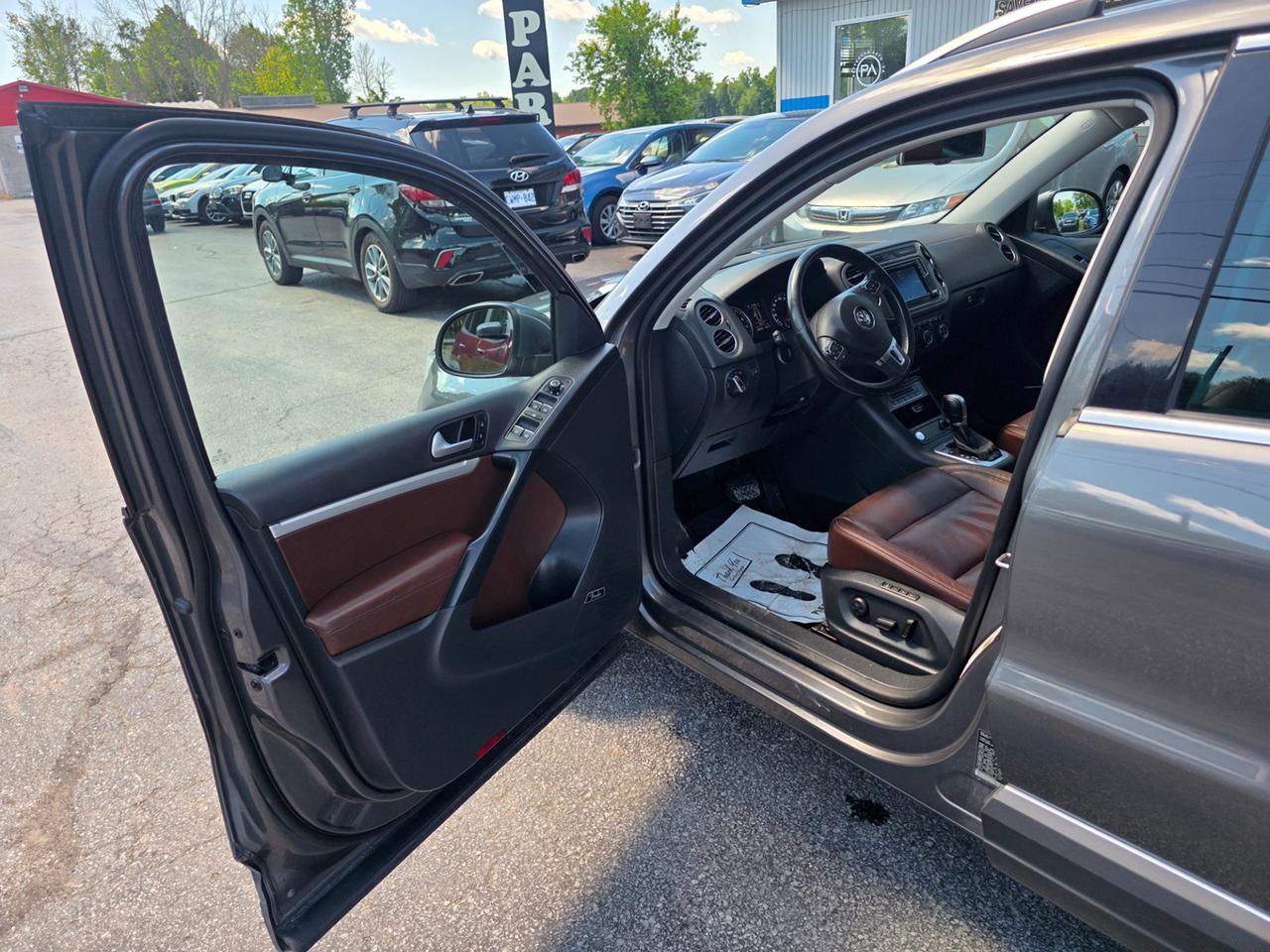 2016 Volkswagen Tiguan S Photo