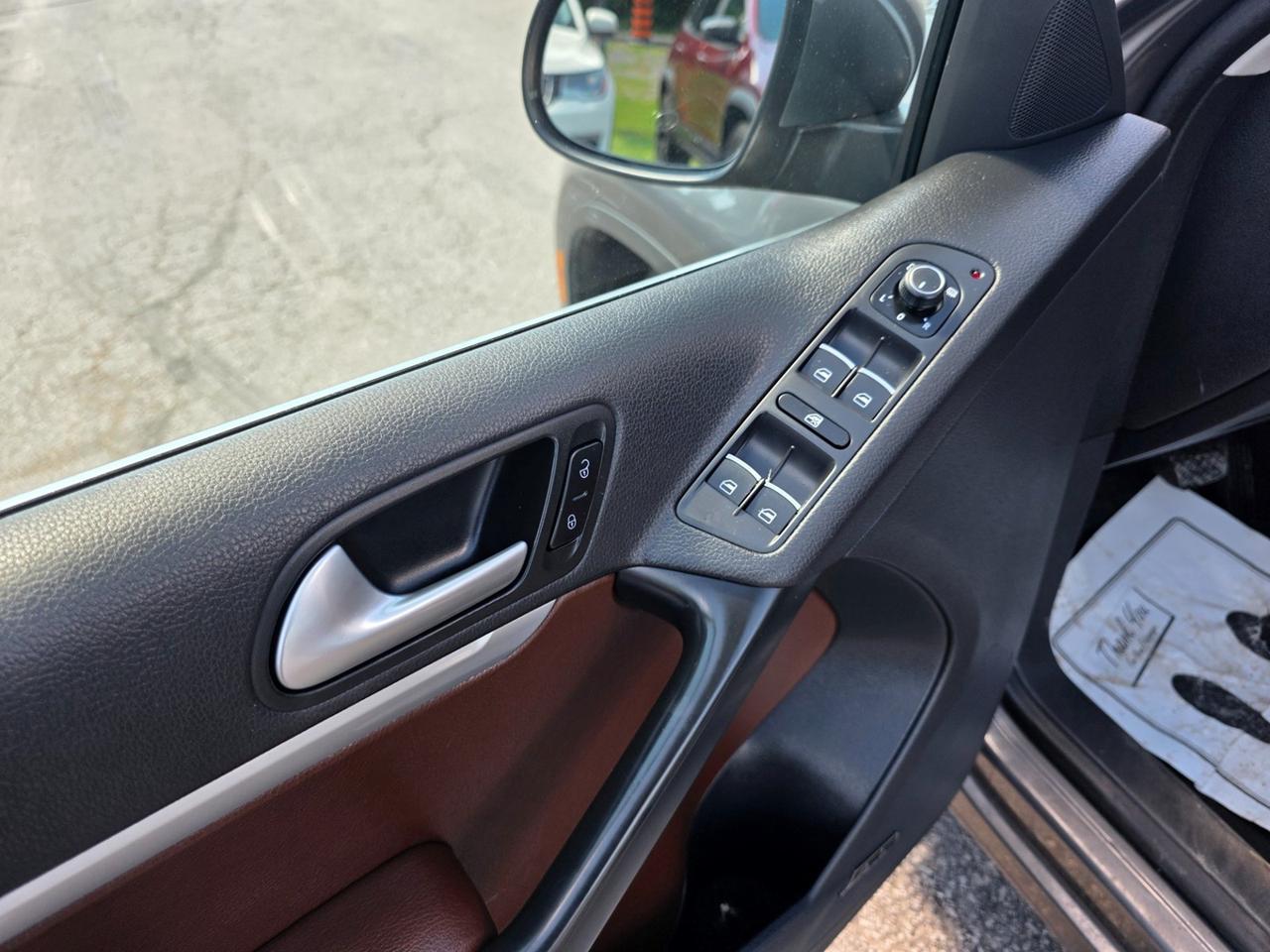 2016 Volkswagen Tiguan S Photo