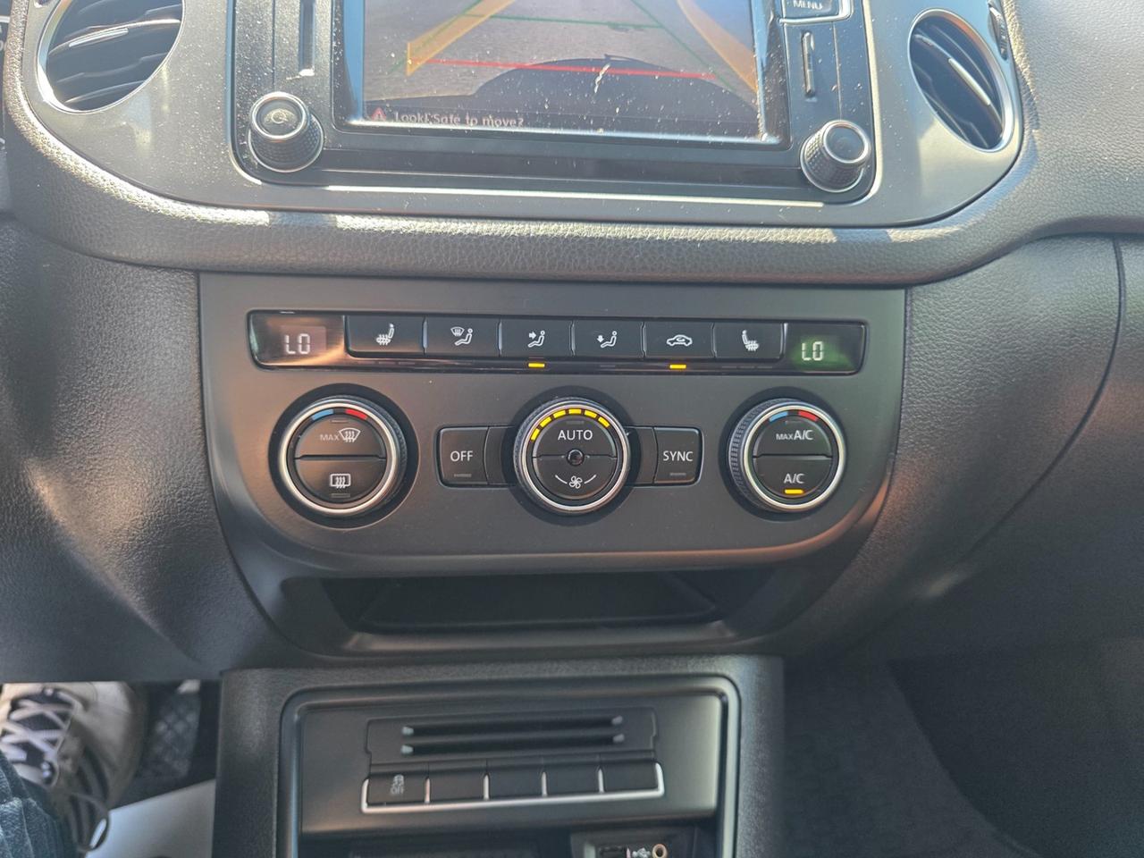 2016 Volkswagen Tiguan S Photo
