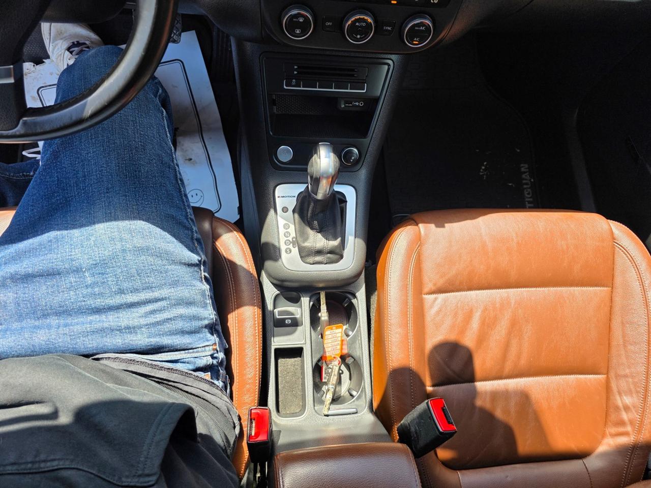 2016 Volkswagen Tiguan S Photo