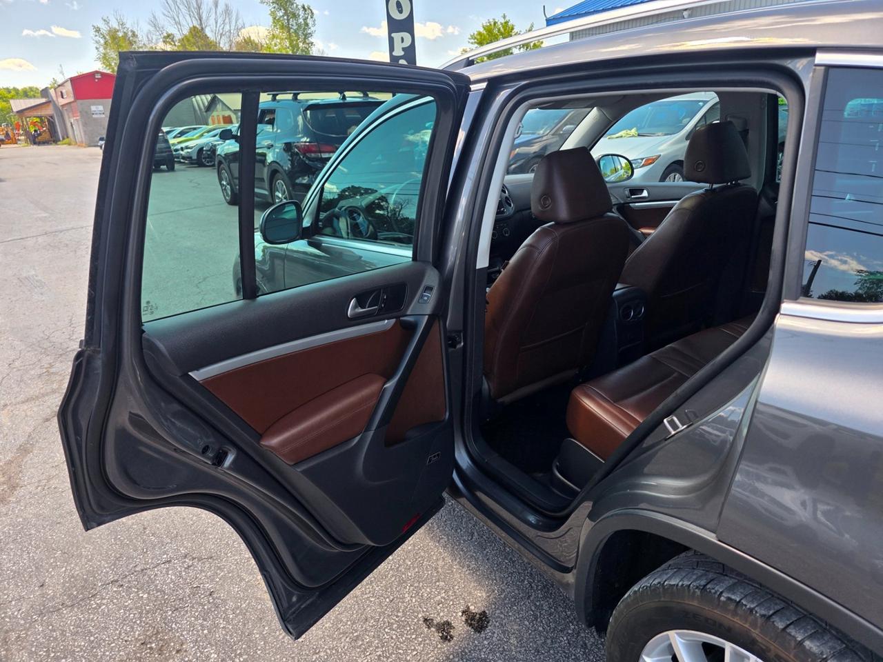2016 Volkswagen Tiguan S Photo