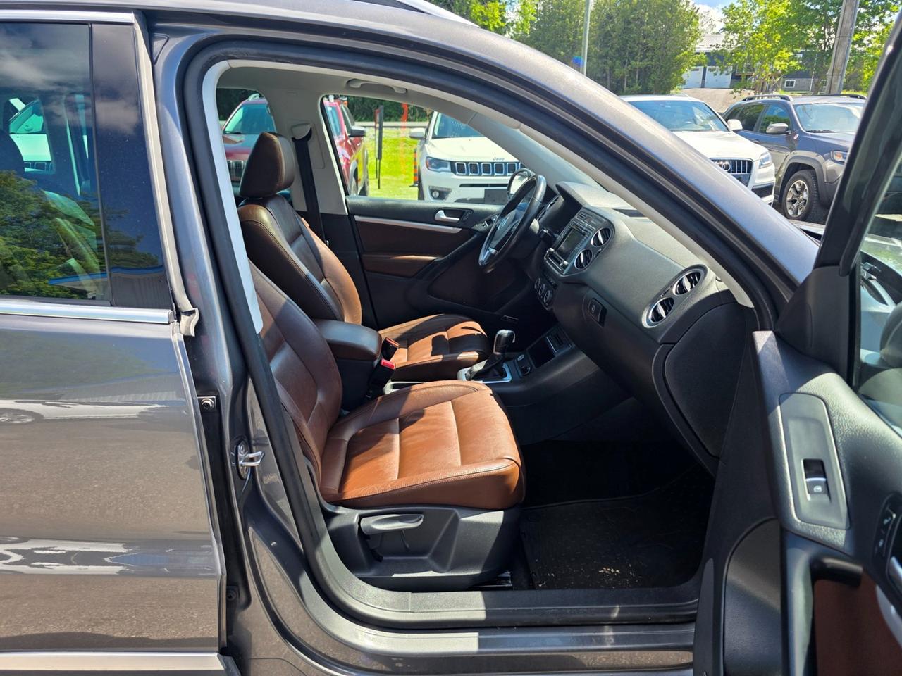 2016 Volkswagen Tiguan S Photo