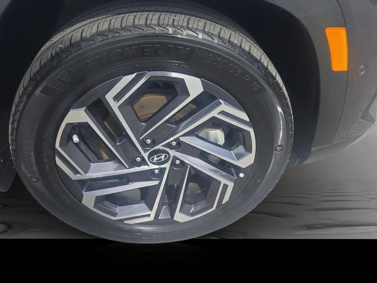 2025 Hyundai Tucson Hybrid Ultimate Photo