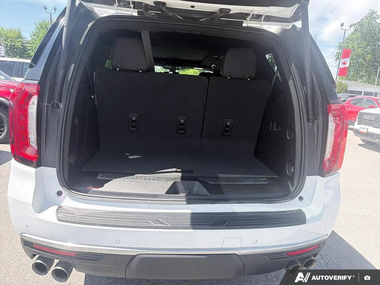 2022 GMC Yukon Denali  - Navigation -  Leather Seats Photo