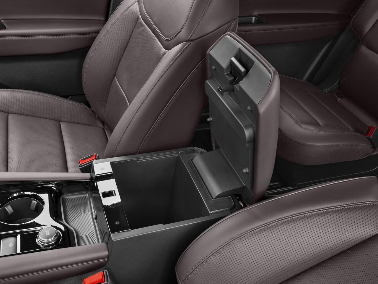 2026 Ford Explorer Platinum Photo
