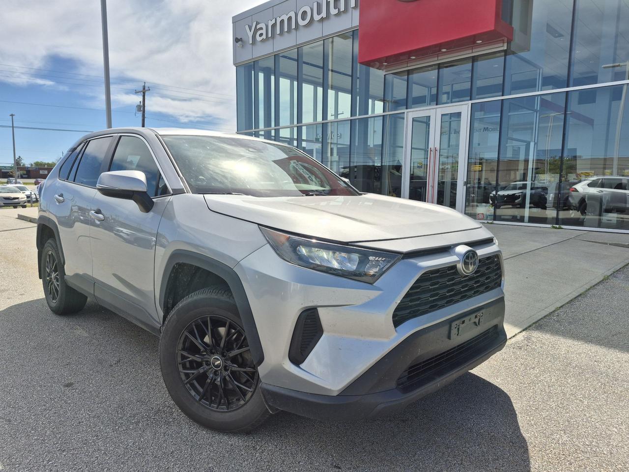 2022 Toyota RAV4 LE AWD