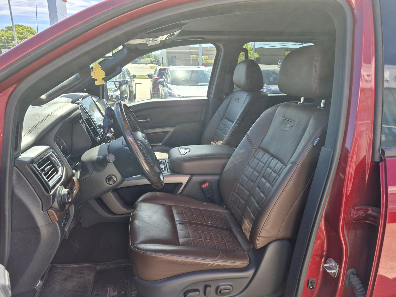 2020 Nissan Titan PLATINUM RESERVE LEATHER, FENDER AUDIO Photo