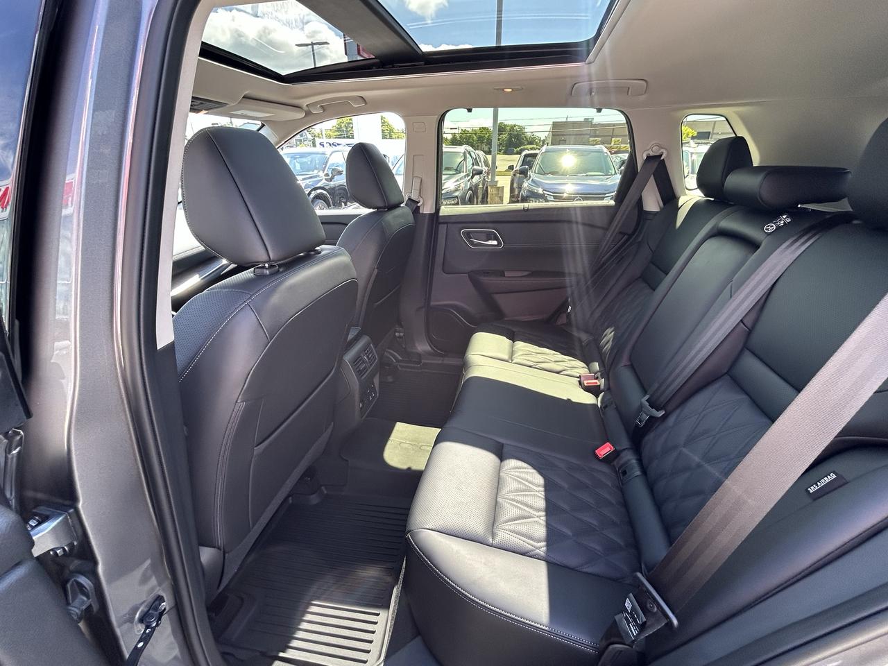 2026 Nissan ROGUE PLATINUM  Photo