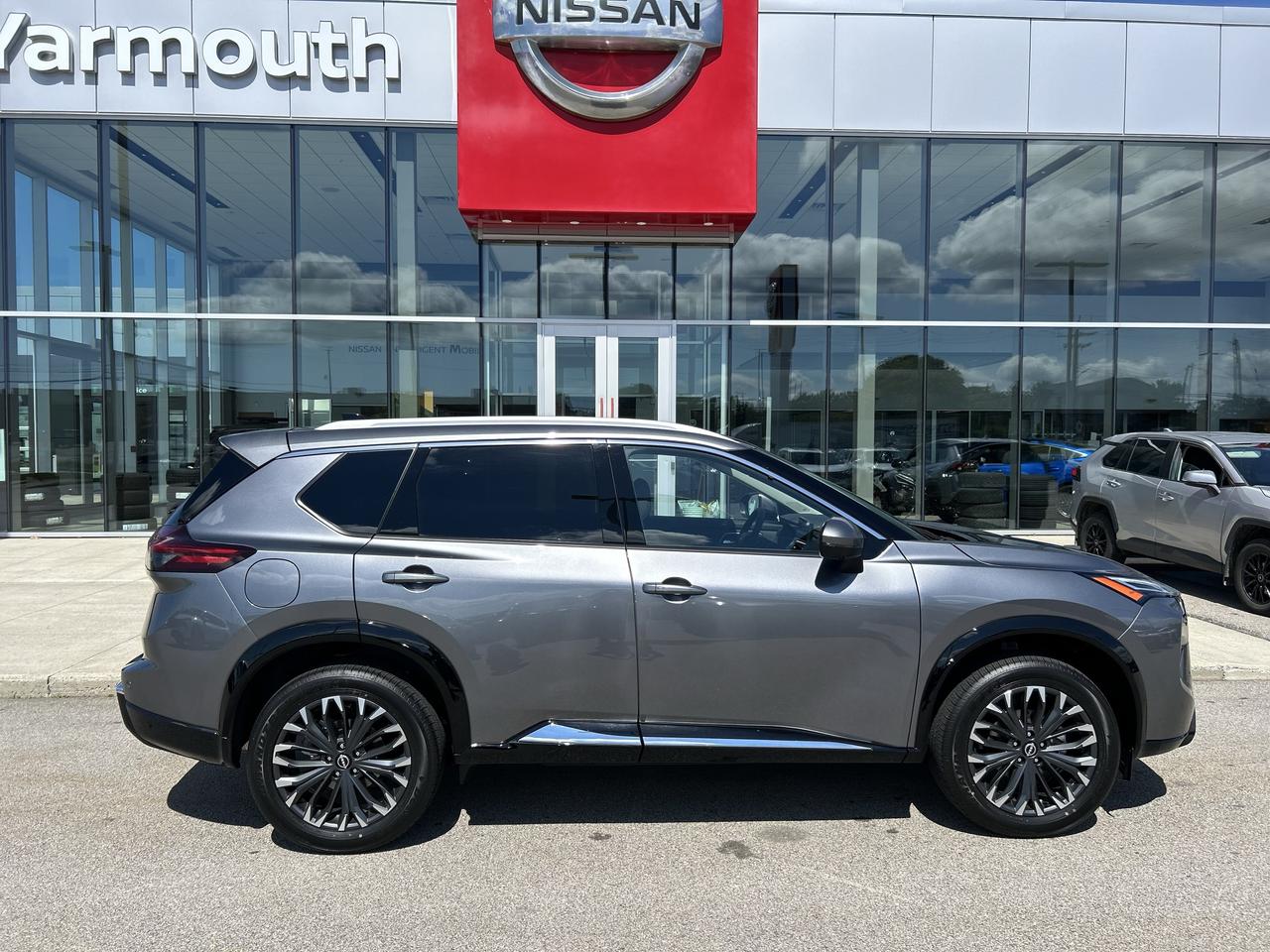 2026 Nissan ROGUE PLATINUM  Photo