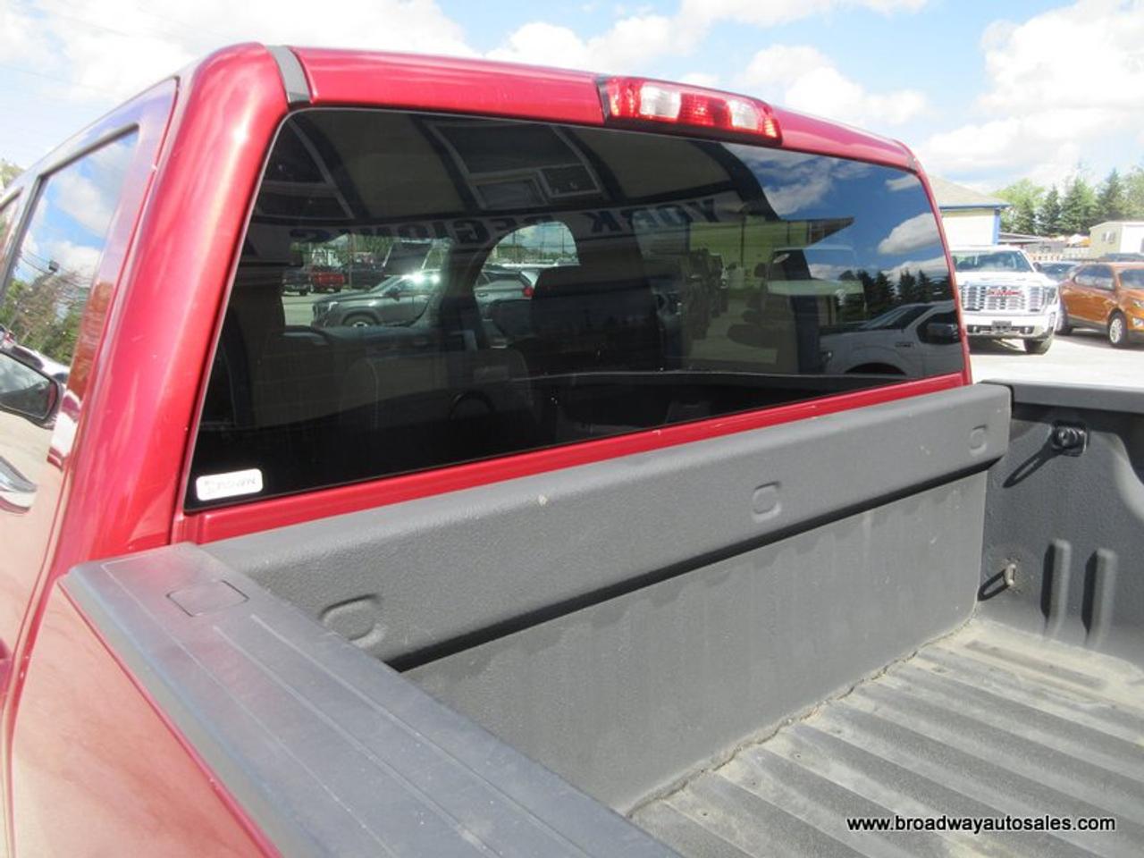 2018 GMC Sierra 1500 GREAT VALUE SLE-KODIAK-PACKAGE 6 PASSENGER 5.3L - V8.. 4X4.. CREW-CAB.. SHORTY.. HEATED SEATS.. TOUCH SCREEN DISPLAY.. BACK-UP CAMERA.. Photo