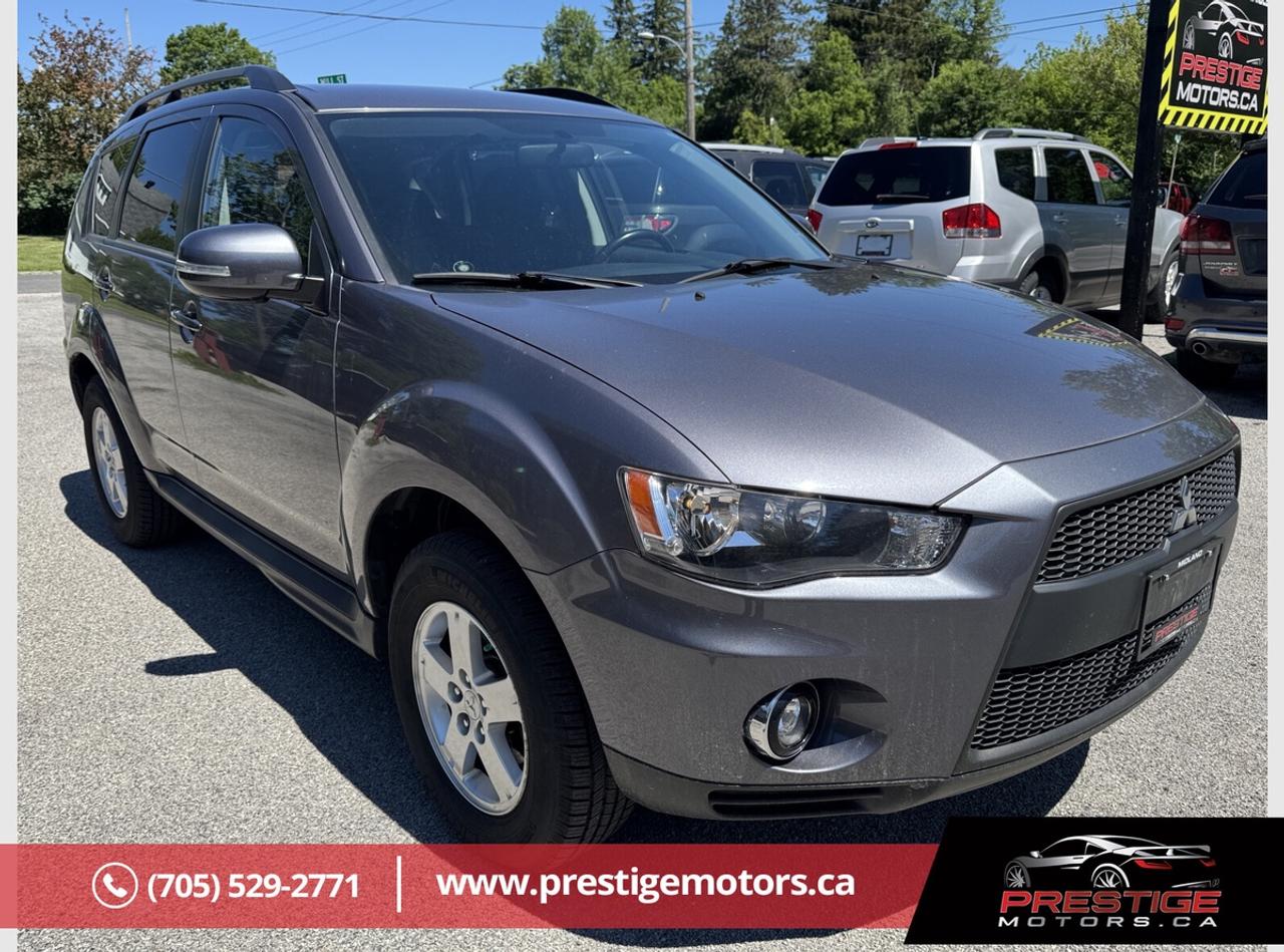 2010 Mitsubishi Outlander XLS Photo