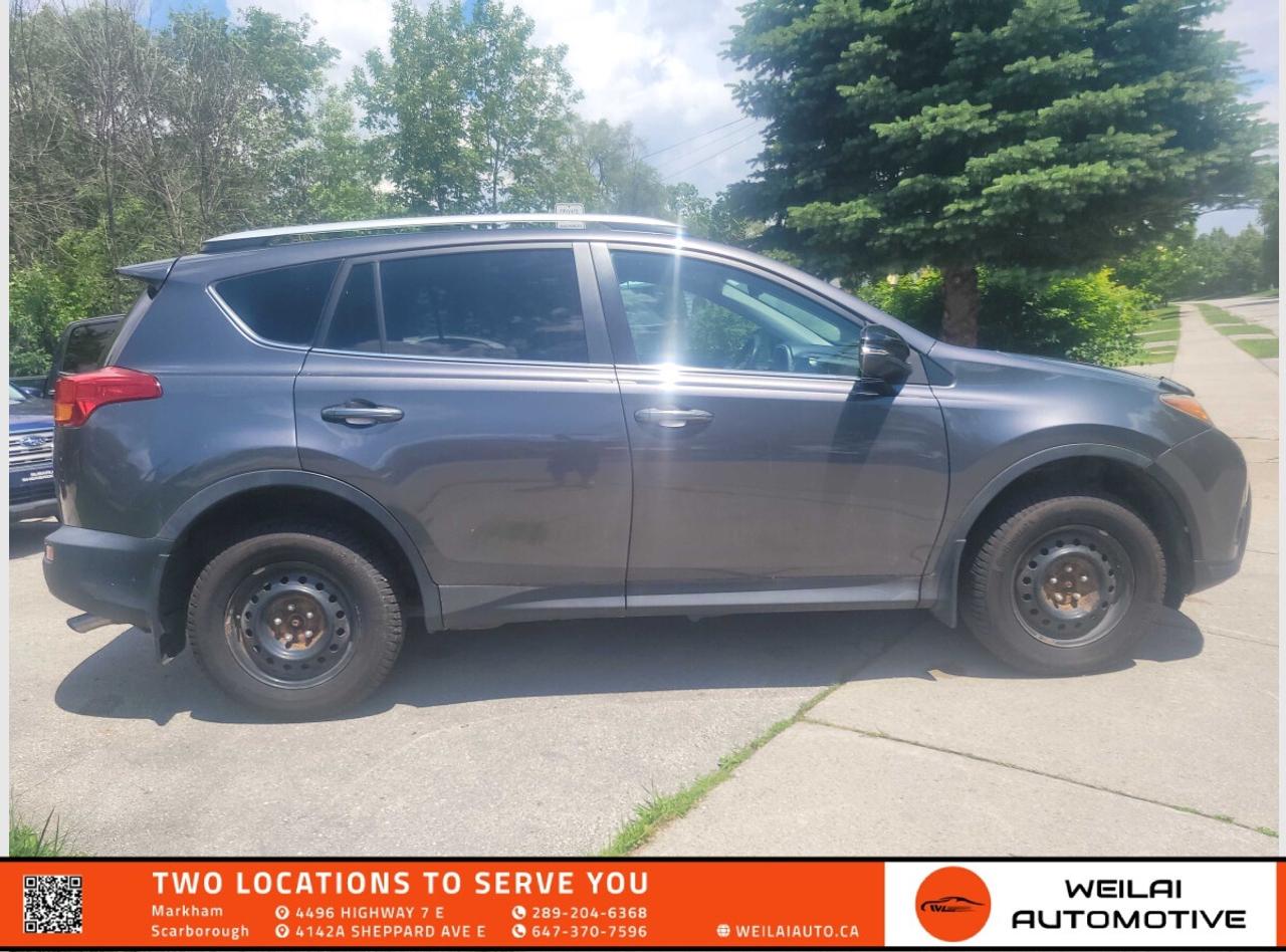 2015 Toyota RAV4 LE Photo