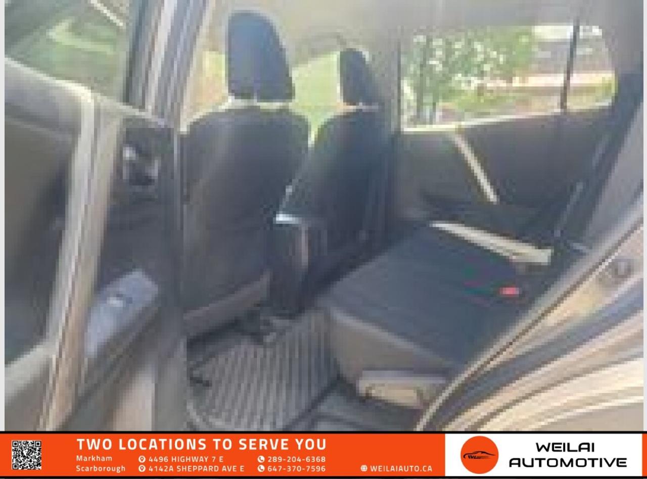 2015 Toyota RAV4 LE Photo