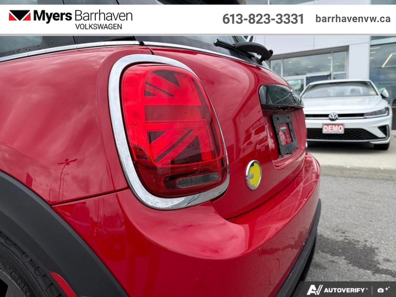2022 MINI 3 Door Cooper SE  - Navigation -  Heated Seats Photo