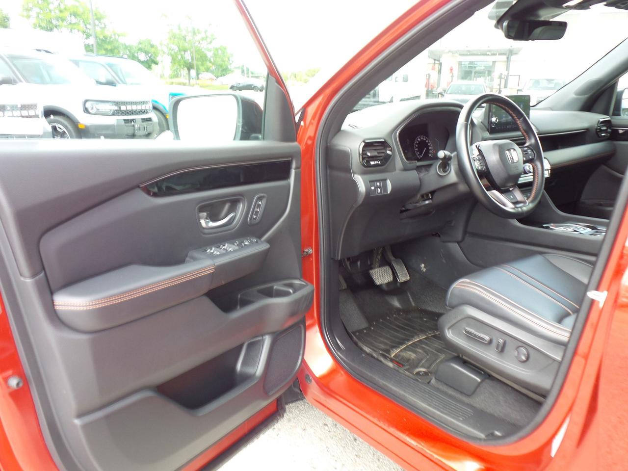 2023 Honda Pilot TRAILSPORT, 3.5L, LEATHER, ROOF, 7-PASS, TOW PACK! Photo