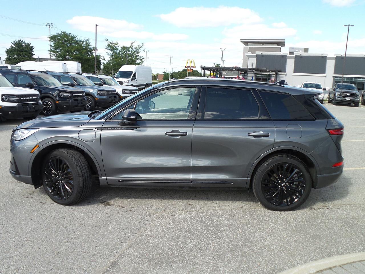2025 Lincoln Corsair GRAND TOURING! LOADED! OVER $78K MSRP! JET PACK! Photo