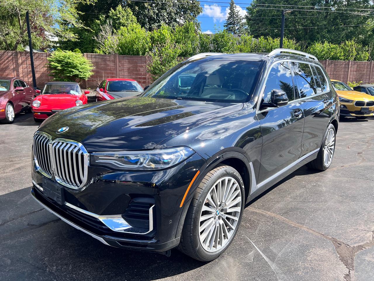 2020 BMW X7 xDrive40i Sports Activity Vehicle Photo3