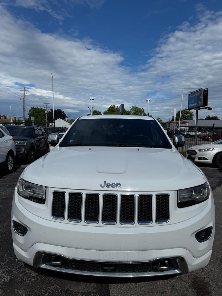 2014 Jeep Grand Cherokee Overland Photo