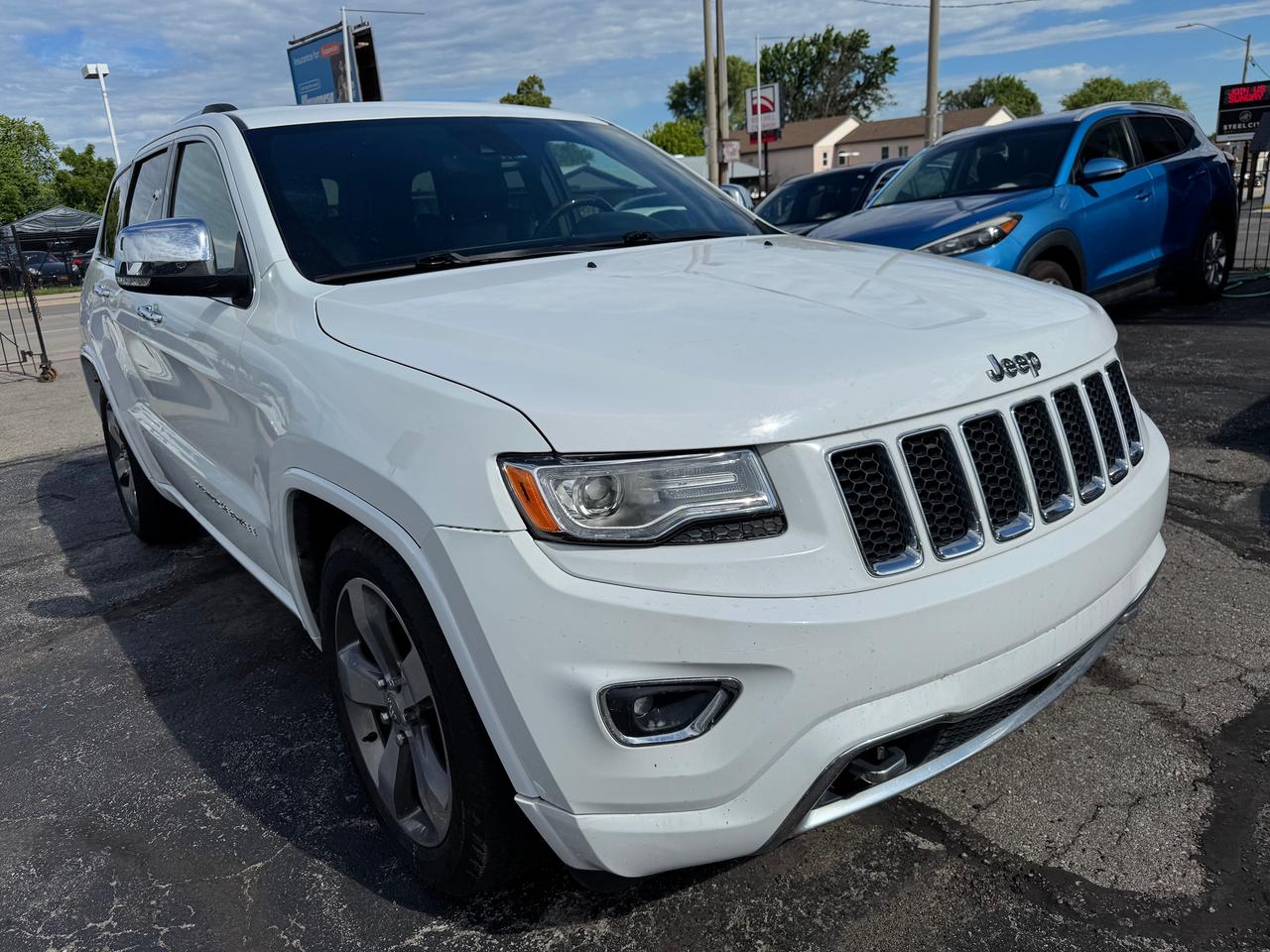 2014 Jeep Grand Cherokee Overland Photo