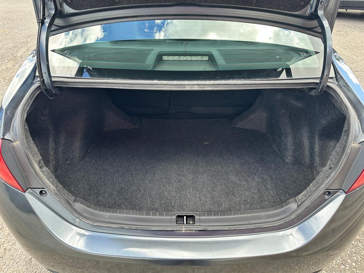 2017 Toyota Corolla SE Heated Cloth Sunroof DriverAssist CD BackupCam Photo