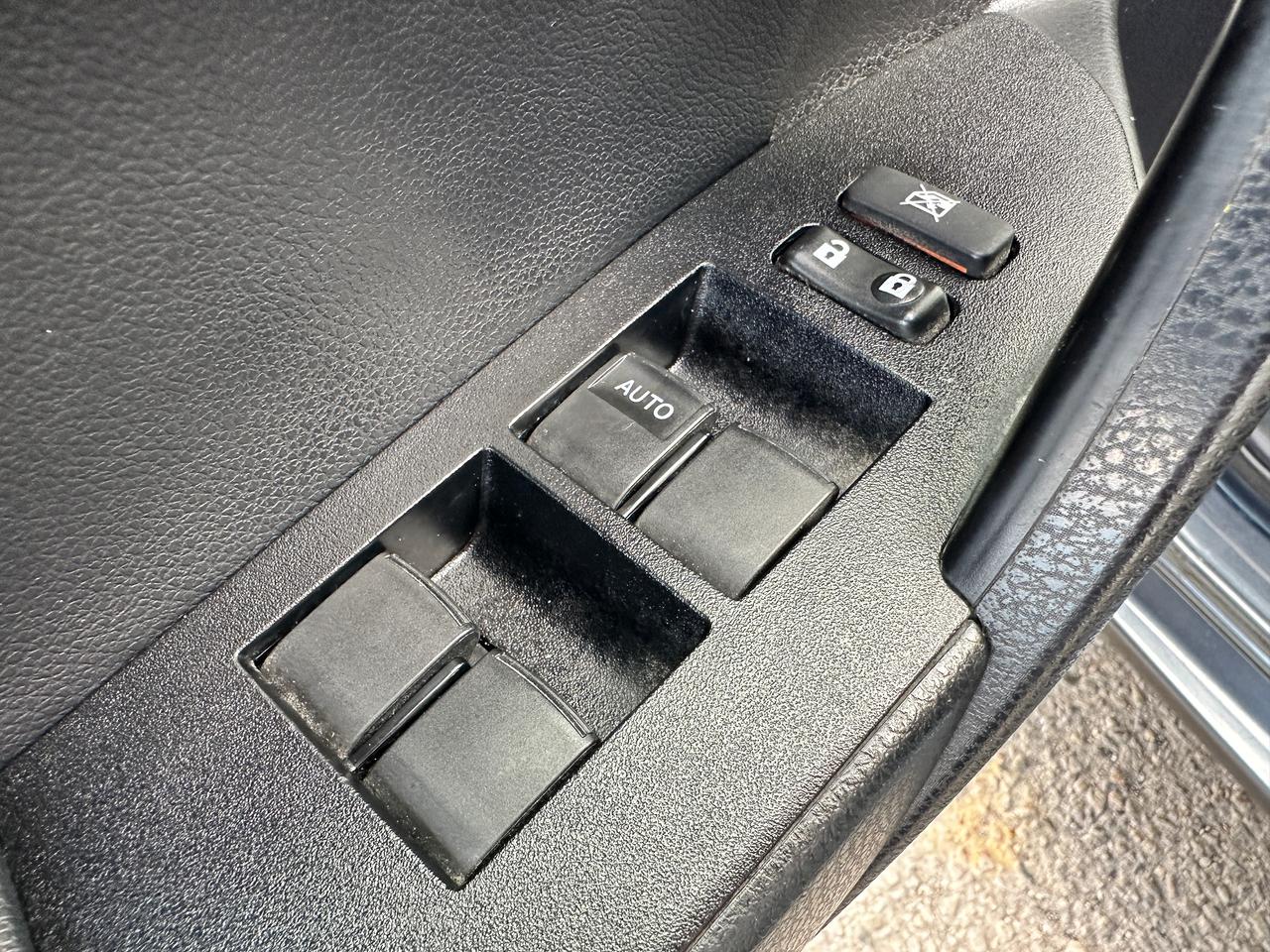 2017 Toyota Corolla SE Heated Cloth Sunroof DriverAssist CD BackupCam Photo