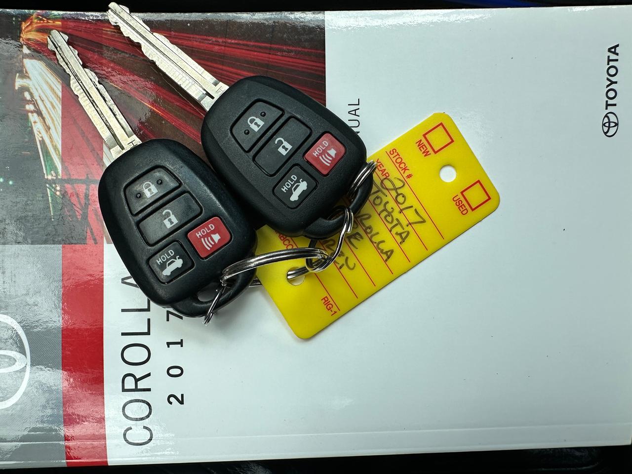 2017 Toyota Corolla SE Heated Cloth Sunroof DriverAssist CD BackupCam Photo