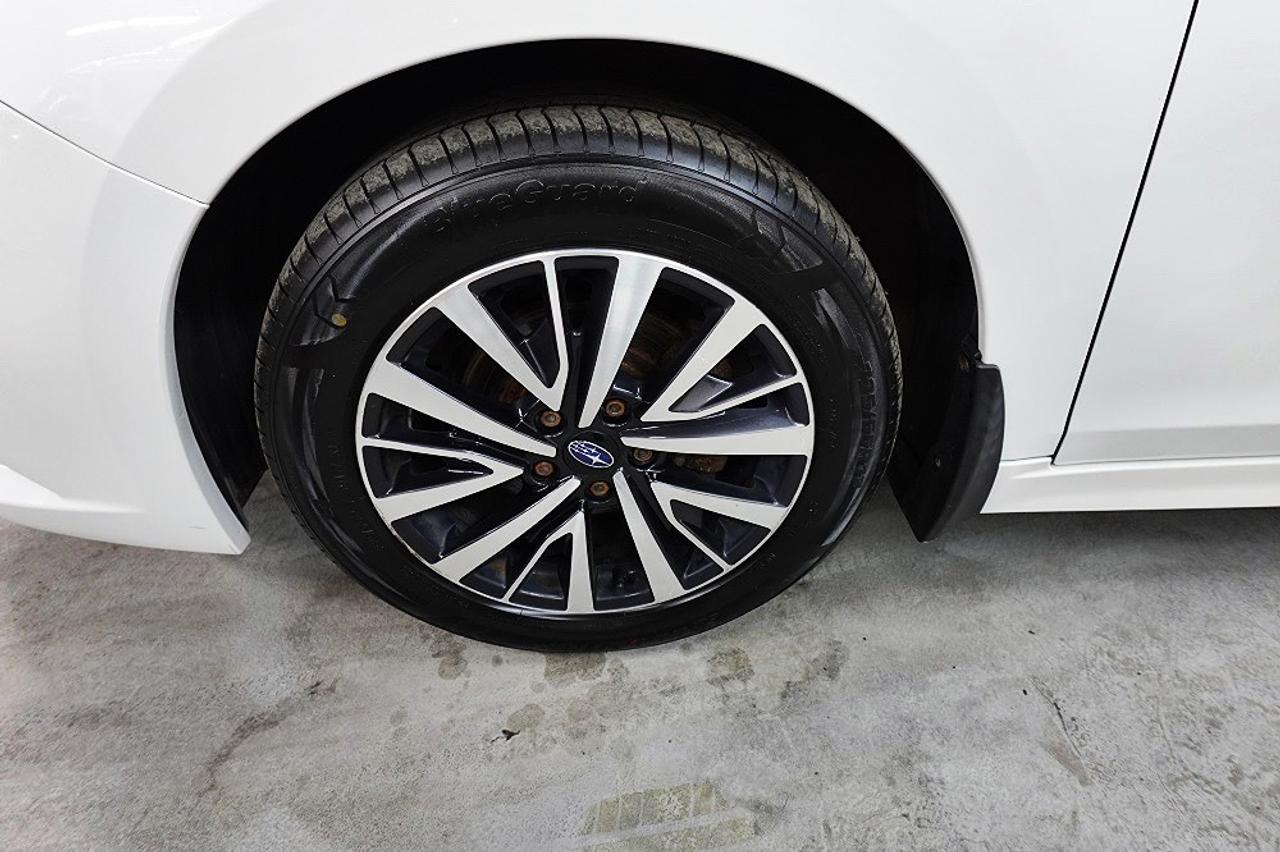 2017 Subaru Legacy DEALER MAINTAIN,NO ACCIDENT.ONE OWNER,LOWKM Photo