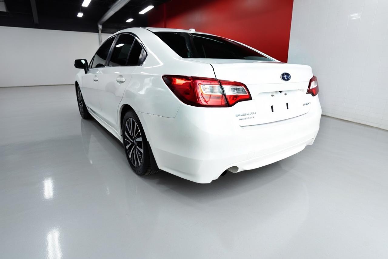 2017 Subaru Legacy DEALER MAINTAIN,NO ACCIDENT.ONE OWNER,LOWKM Photo