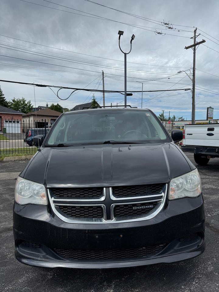 2012 Dodge Grand Caravan SXT | Stow N' Go | CERTIFIED | NO ACCIDENTS Photo
