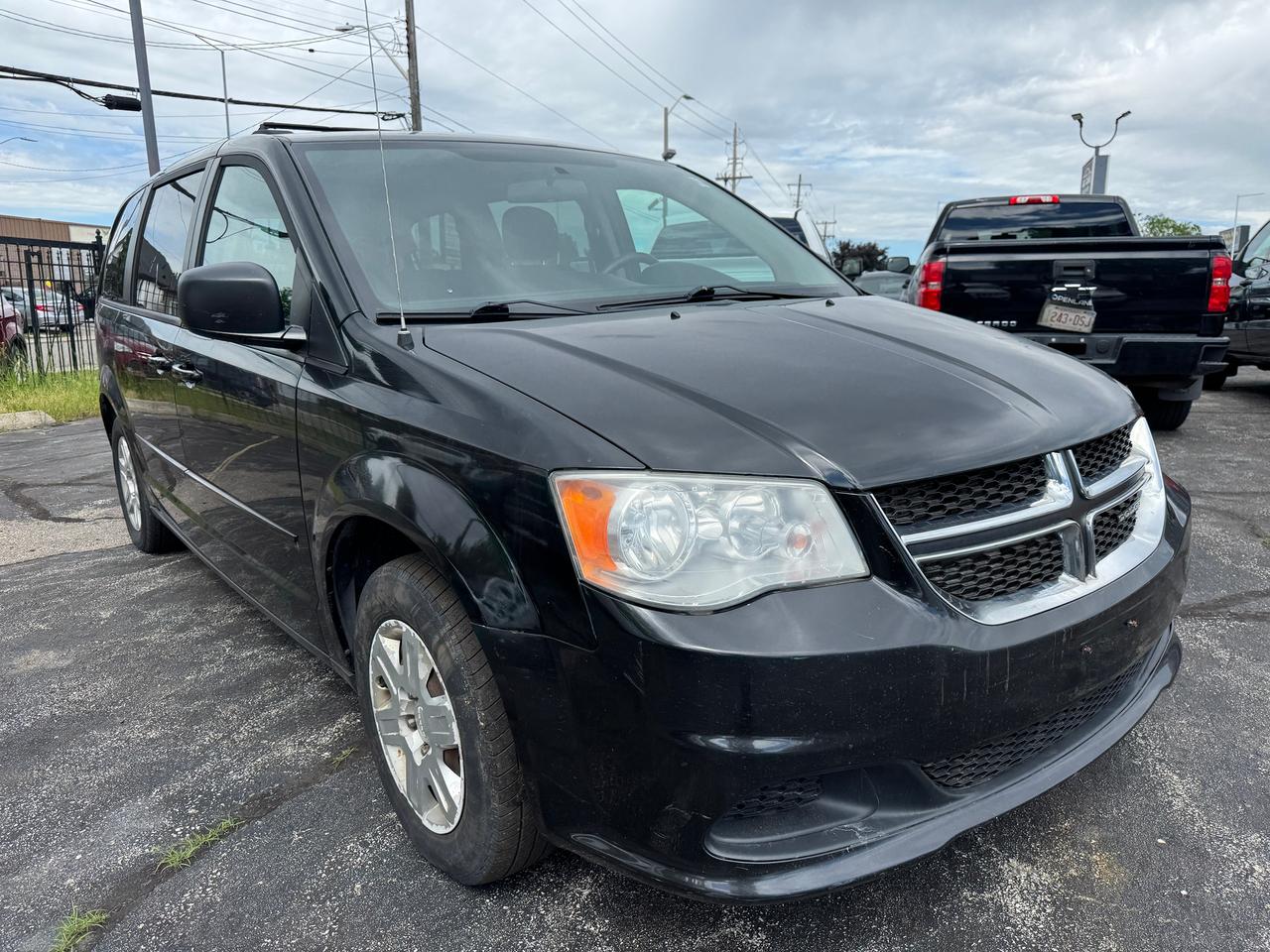 2012 Dodge Grand Caravan SXT | Stow N' Go | CERTIFIED | NO ACCIDENTS Photo2