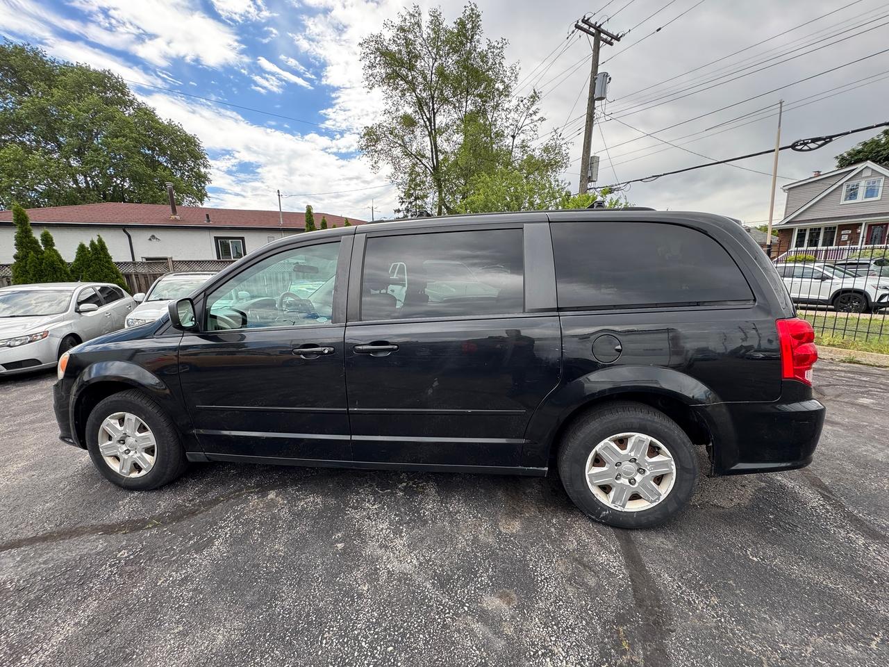 2012 Dodge Grand Caravan SXT | Stow N' Go | CERTIFIED | NO ACCIDENTS Photo