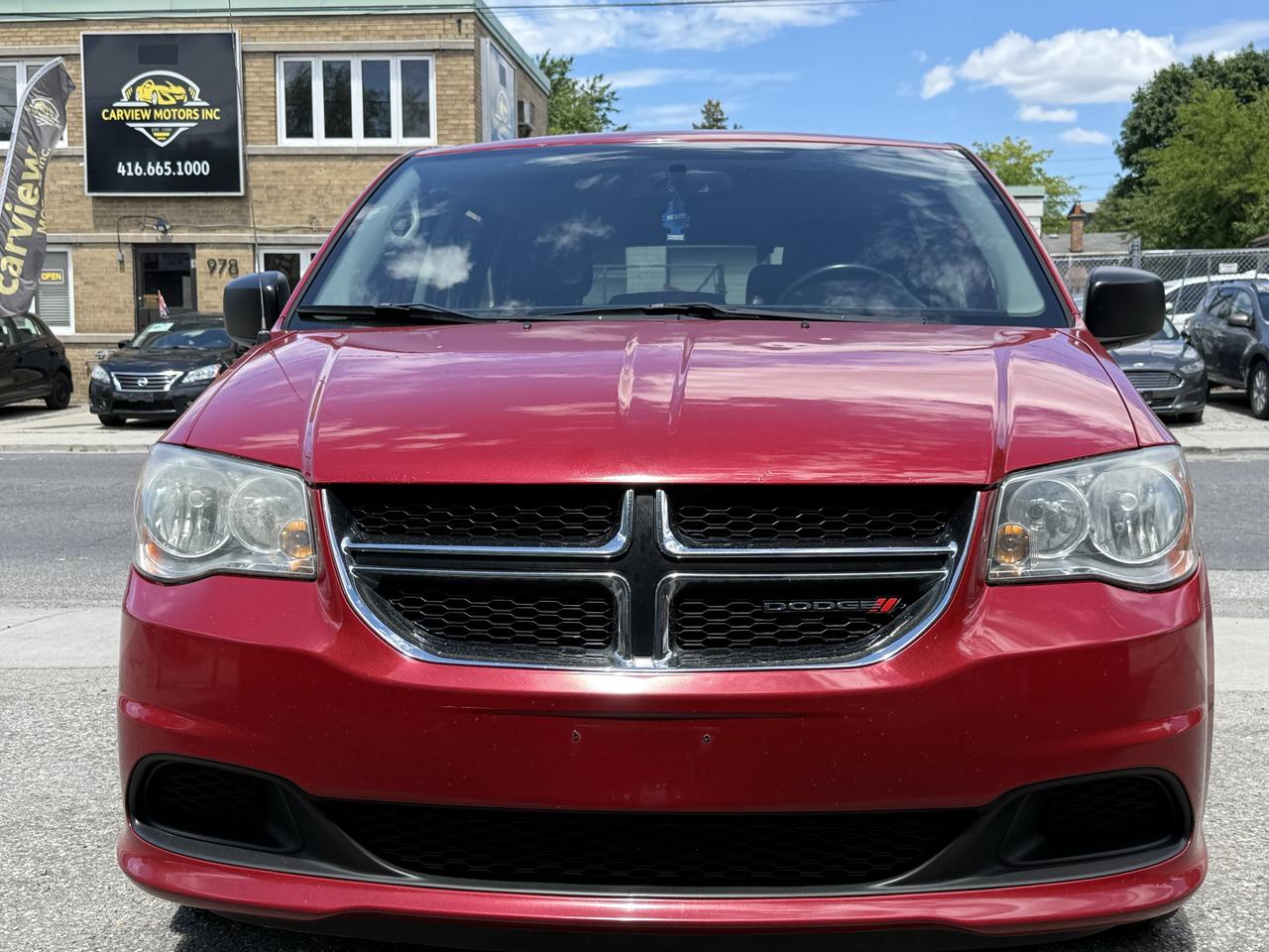2013 Dodge Grand Caravan SXT Photo1
