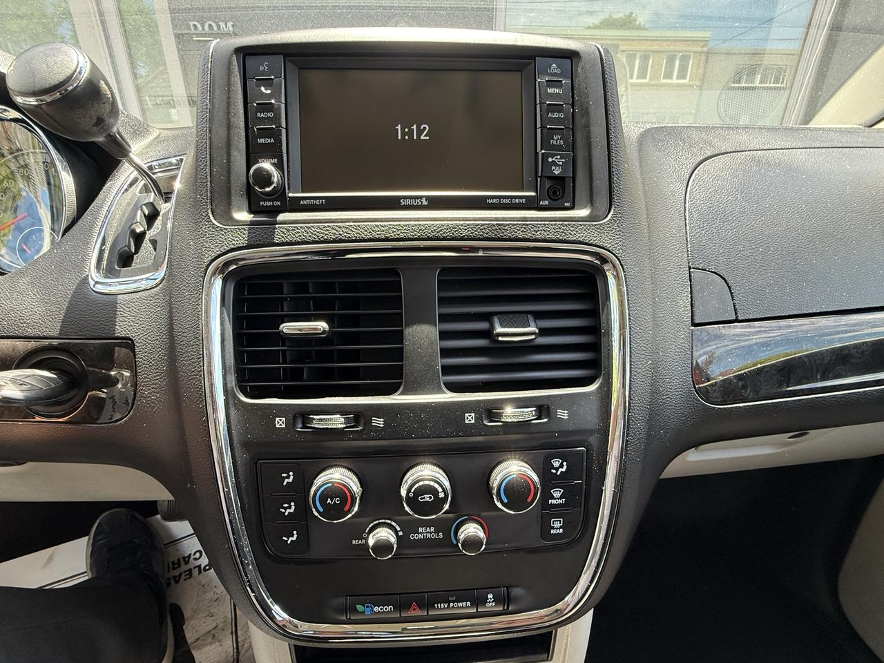 2013 Dodge Grand Caravan SXT Photo