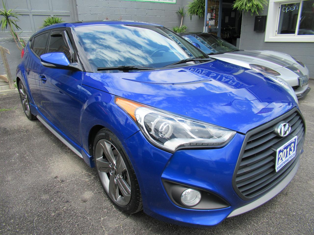 2013 Hyundai Veloster Turbo Photo1