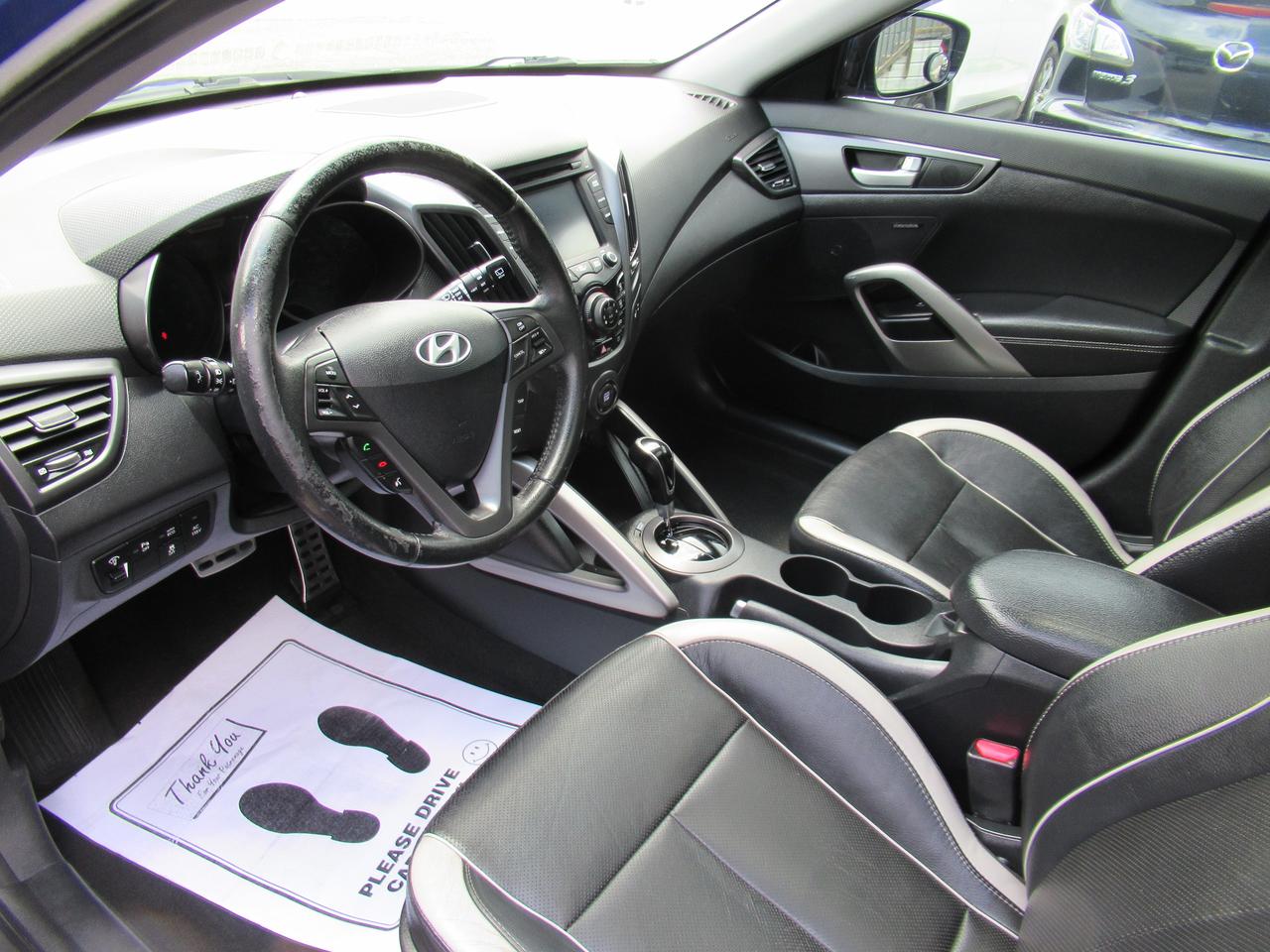 2013 Hyundai Veloster Turbo Photo