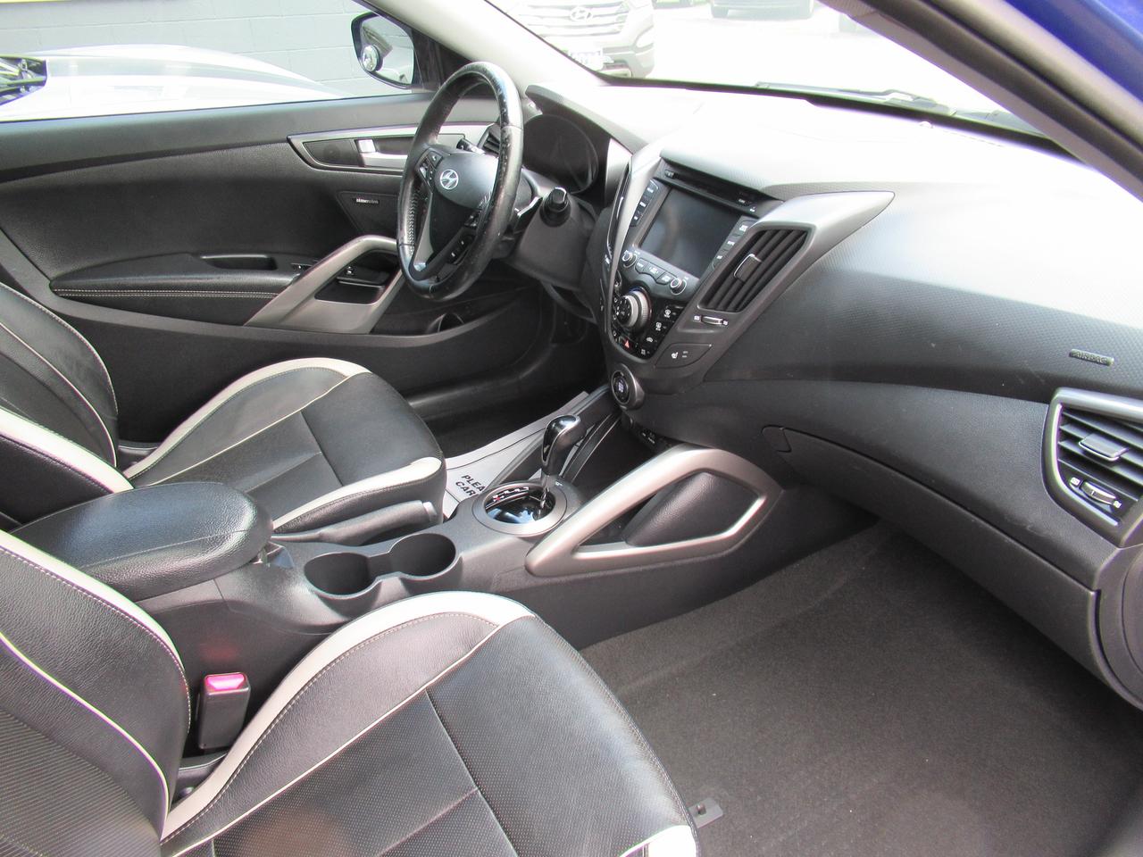 2013 Hyundai Veloster Turbo Photo